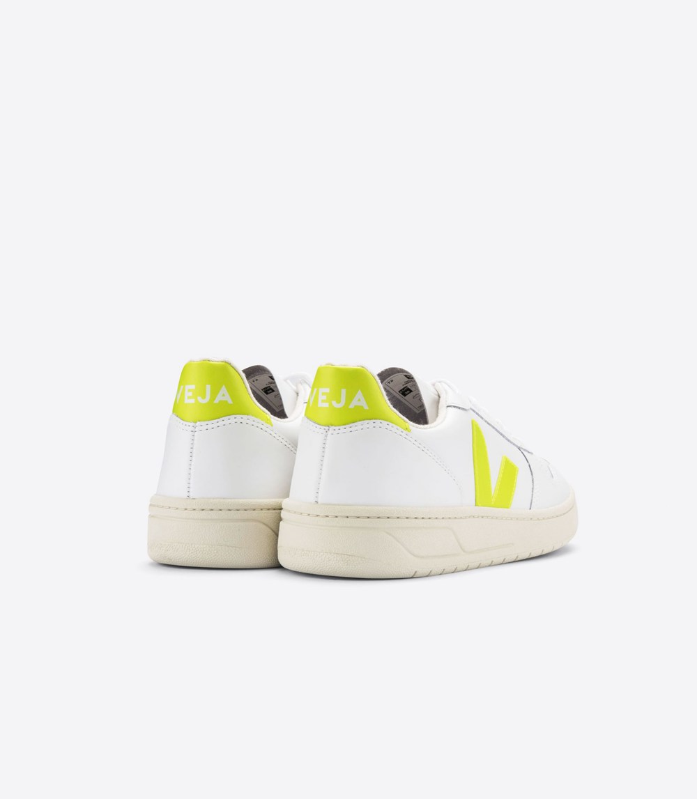 Veja Sneakers Mens - V-10 Leather - White - 4739MXUSD